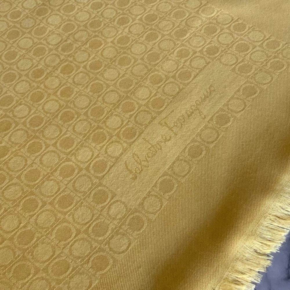 Salvatore Ferragamo shawl soft yellow color